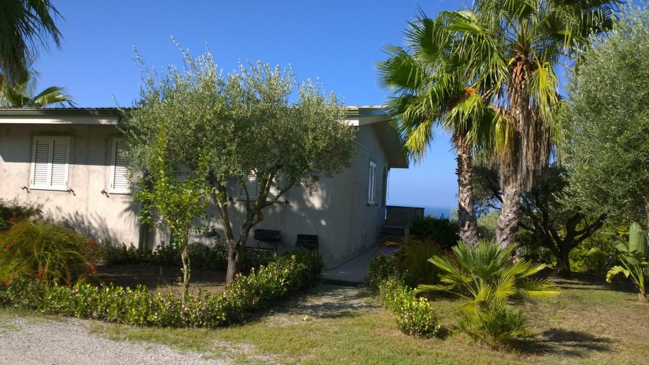 Vila La Scogliera Del Capo Santa Maria  Exteriér fotografie