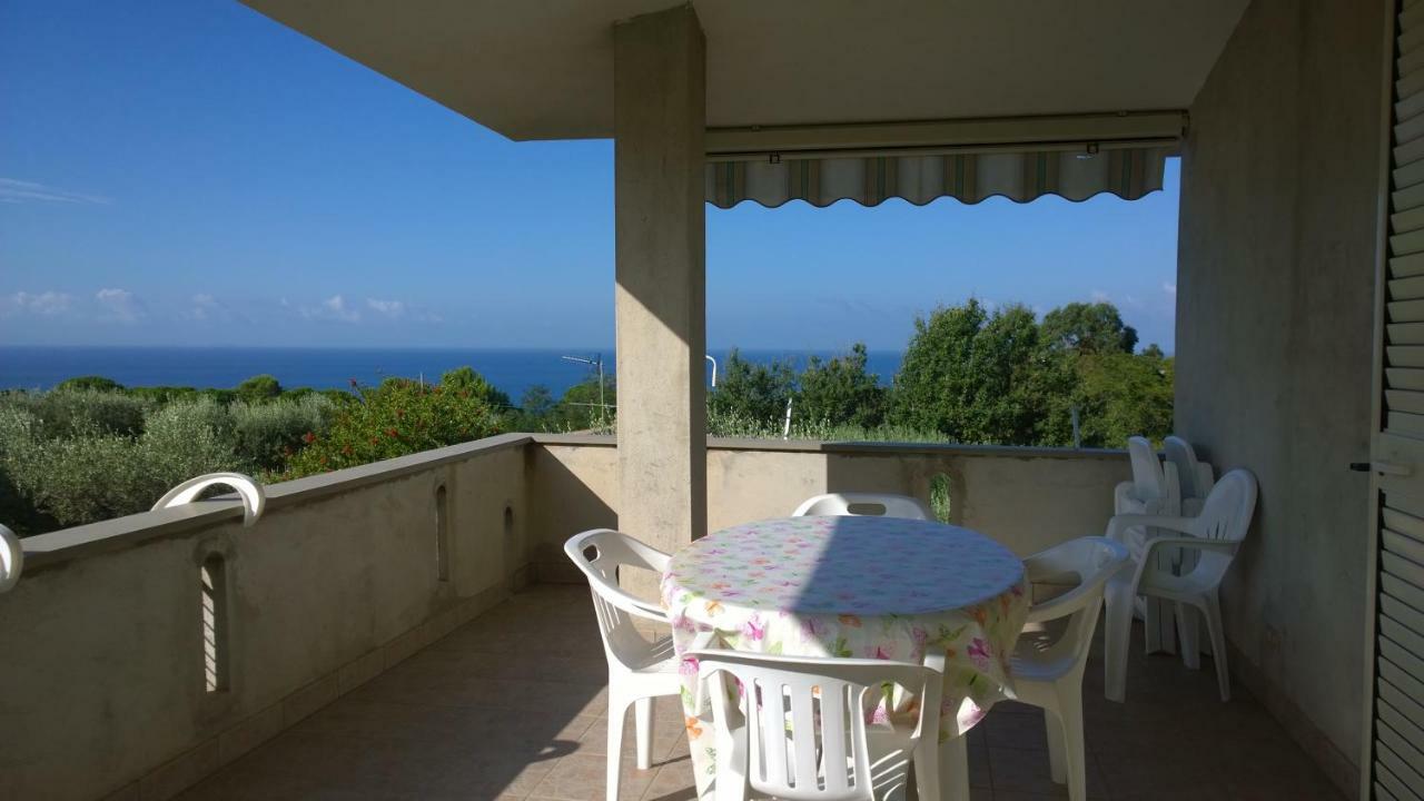 Vila La Scogliera Del Capo Santa Maria  Exteriér fotografie