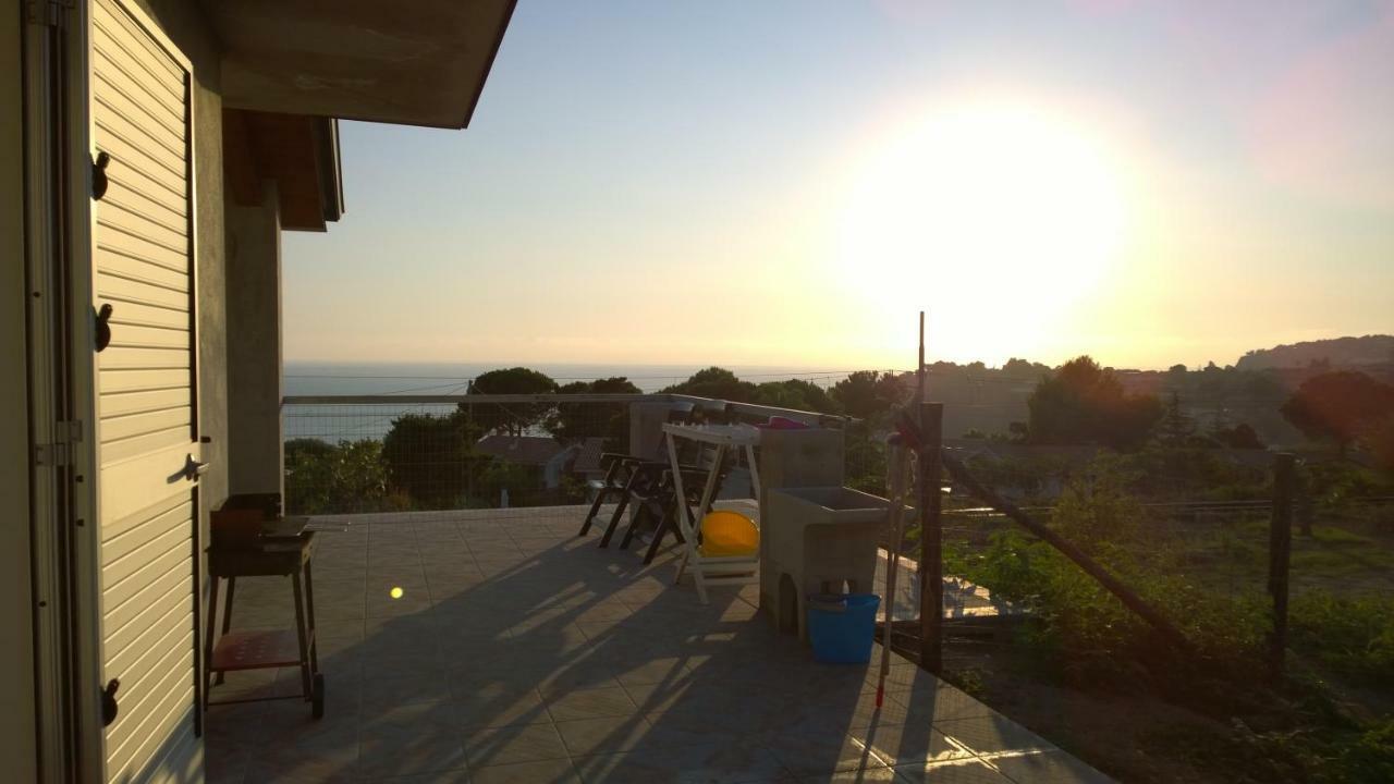 Vila La Scogliera Del Capo Santa Maria  Exteriér fotografie