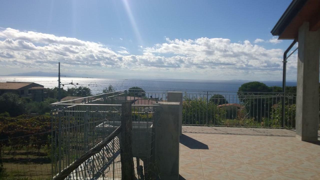 Vila La Scogliera Del Capo Santa Maria  Exteriér fotografie
